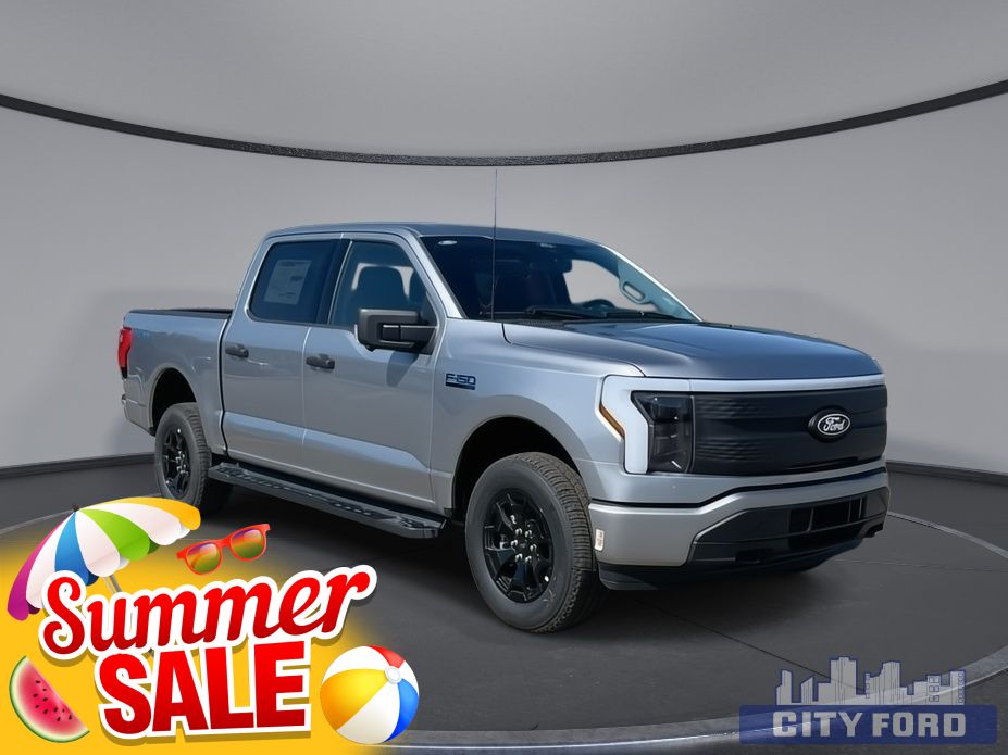New 2025 Ford F-150 Lightning XLT 4x4 SuperCrew 5.5' Box