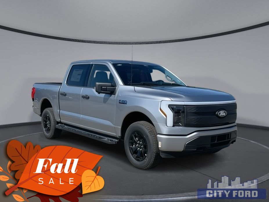 New 2025 Ford F-150 Lightning XLT 4x4 SuperCrew 5.5' Box