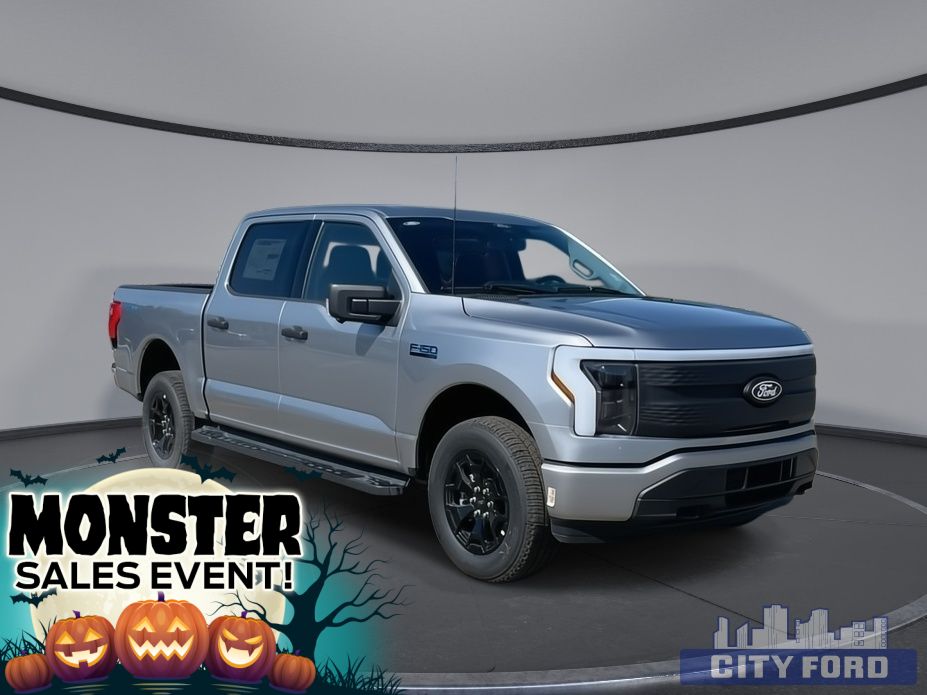 New 2025 Ford F-150 Lightning XLT 4x4 SuperCrew 5.5' Box