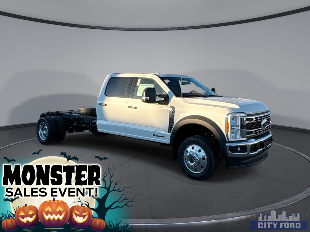 New 2025 Ford Super Duty F-550 DRW XLT 4x4 Crew Cab 203" WB 84" CA