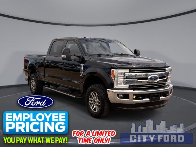 2017 Ford Super Duty F-350 SRW Lariat 4x4 Crew Cab 160"