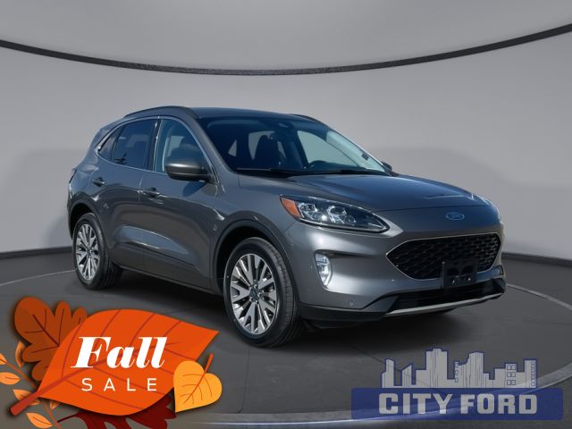 2022 Ford Escape Titanium AWD | Navigation I Power Heated Seats I Heated Steering Wheel I Lane Keeping System I Reverse Camera I Remote Start