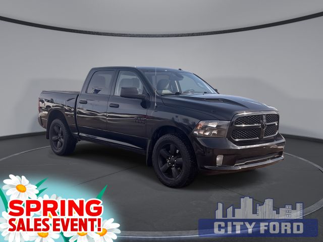 2022 Ram 1500 Classic Express 4x4 Crew Cab 5'7" Box | Trailer Brake Control | Engine Block Heater | Wi-Fi Hotspot | Uconnect | Cruise Control