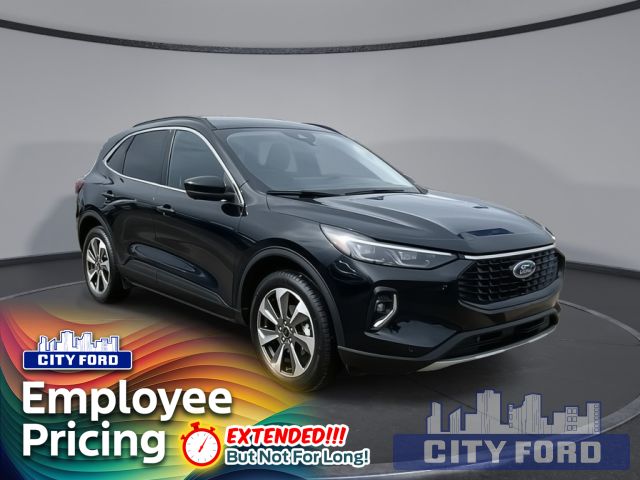 2023 Ford Escape Platinum AWD | REVERSE CAMERA I REAR PARKING SENSORS I LANE KEEPING SYSTEM I BUILT IN NAVIGATION I HEATED SEATS