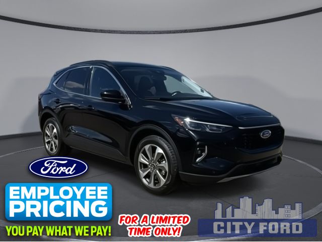 2023 Ford Escape Platinum AWD | Touchscreen Navigation System | Lane-Keeping System | Adaptive Cruise Control | Blind Spot Information System | FordPass Connect