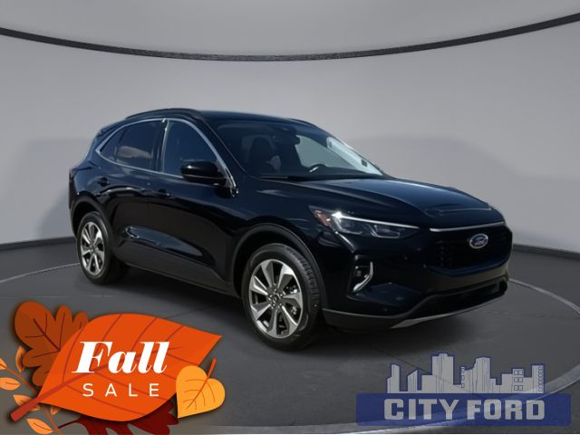 2023 Ford Escape Platinum AWD | Touchscreen Navigation System | Lane-Keeping System | Adaptive Cruise Control | Blind Spot Information System | FordPass Connect