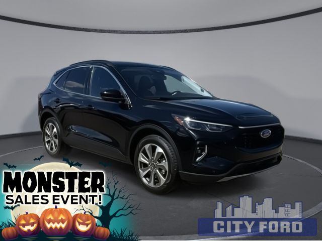 2023 Ford Escape Platinum AWD | Touchscreen Navigation System | Lane-Keeping System | Adaptive Cruise Control | Blind Spot Information System | FordPass Connect