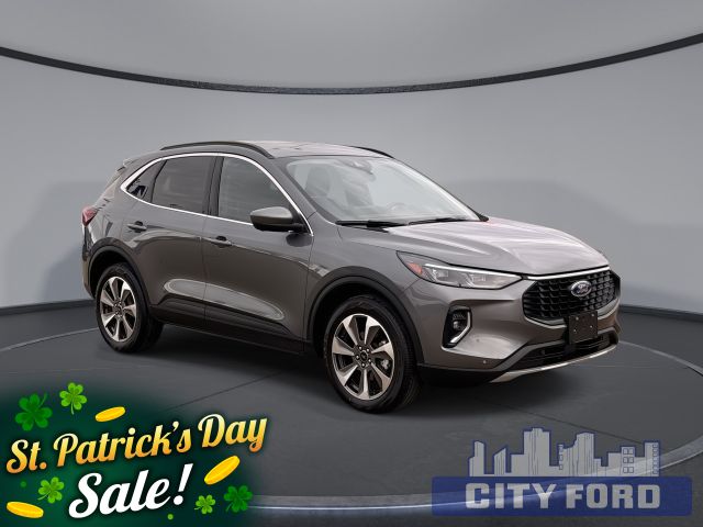 2023 Ford Escape Platinum AWD | Touchscreen Navigation System | Lane-Keeping System | Adaptive Cruise Control | Blind Spot Information System | FordPass Connect