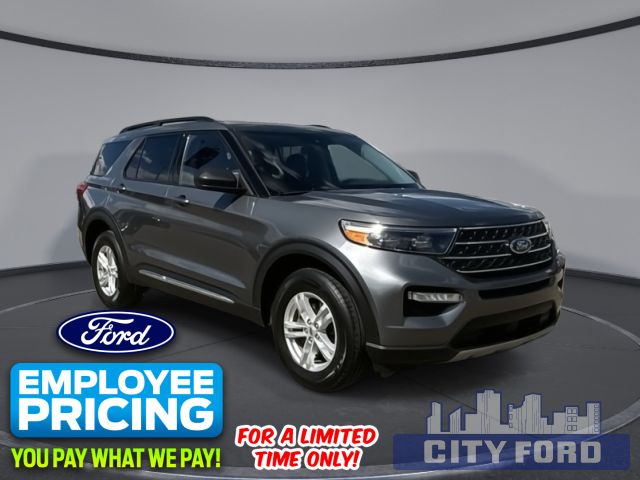 2023 Ford Explorer XLT 4x4 | Twin-Panel Moonroof | Adaptive Cruise Control | Cross-Traffic Alert | Voice-Activated Touchscreen Navigation System