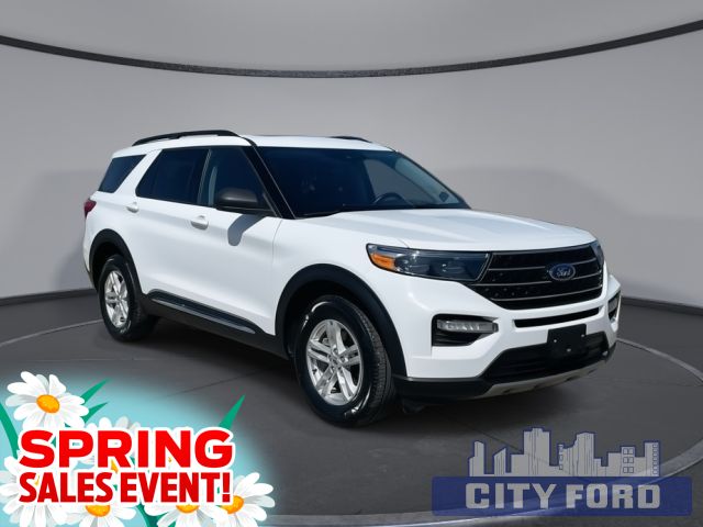 2023 Ford Explorer XLT 4x4 | Twin-Panel Moonroof | Adaptive Cruise Control | Cross-Traffic Alert | Voice-Activated Touchscreen Navigation System