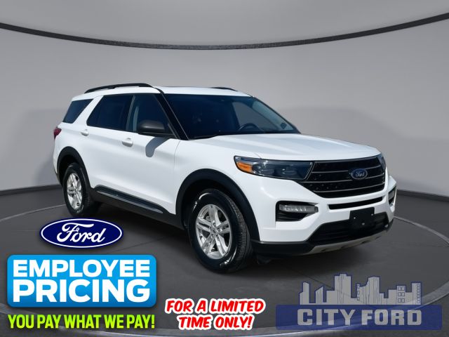 2023 Ford Explorer XLT 4x4 | Twin-Panel Moonroof | Adaptive Cruise Control | Cross-Traffic Alert | Voice-Activated Touchscreen Navigation System