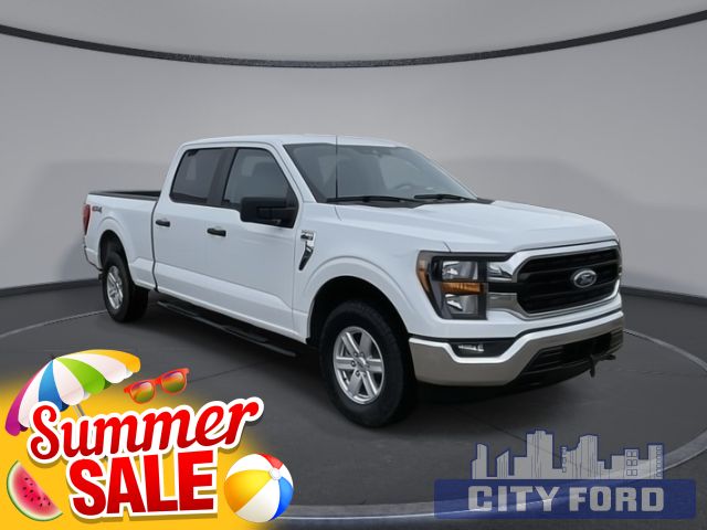 2023 Ford F-150 XL 4x4 SuperCrew 5.5' Box | Lane-Keeping System | Pre-Collision Assist | Apple CarPlay | Post-Collision Braking | Navigation System