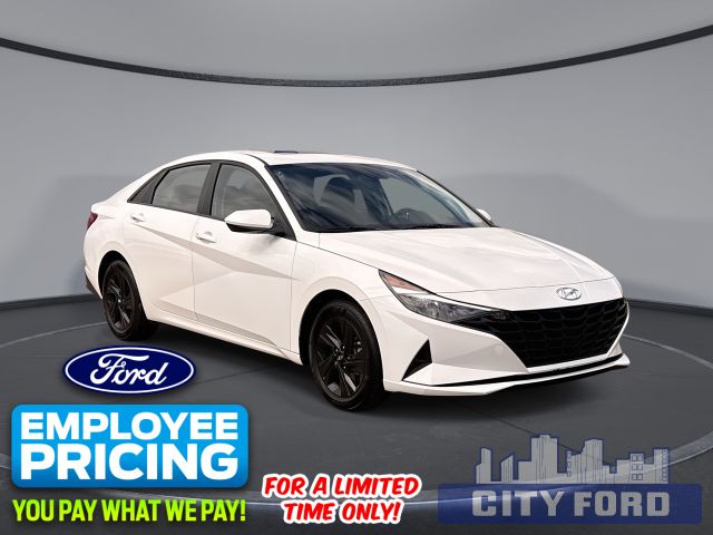 Used 2023 Hyundai Elantra Essential IVT