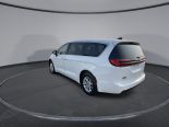 Used 2024 Chrysler Pacifica Touring-L  