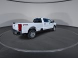 New 2024 Ford Super Duty F-350 SRW XLT 4x4 Crew Cab 8' Box