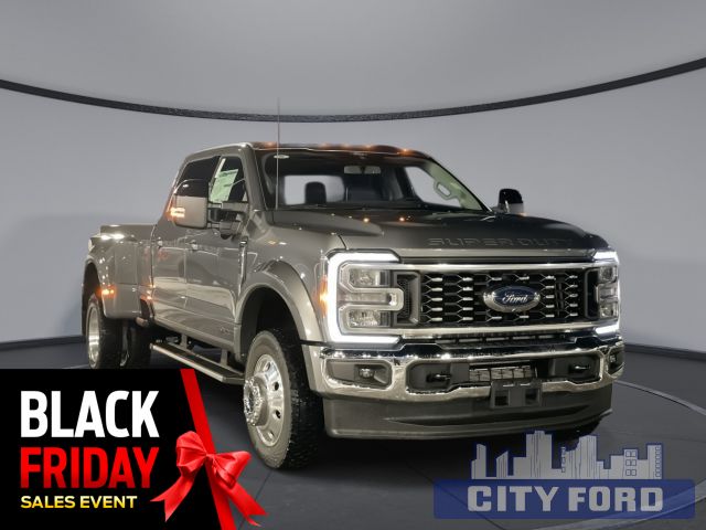 2024 Ford Super Duty F-450 DRW Lariat 4x4 Crew Cab 8' Box