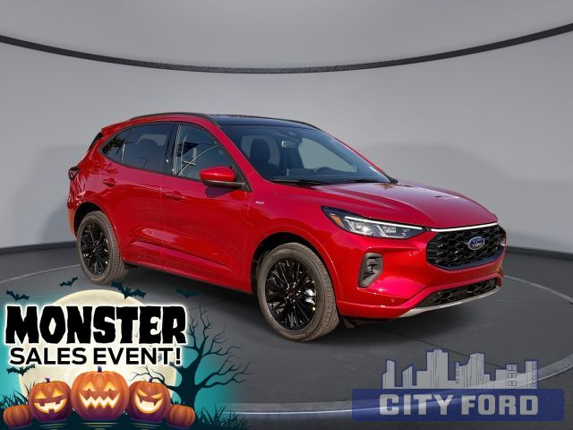 2025 Ford Escape ST-Line Elite AWD | Vista Moon Roof | Navigation System | Lane-Keeping System | Blind Spot Information System | Power Liftgate | Pre-Collision Assist | Heated Steering Wheel