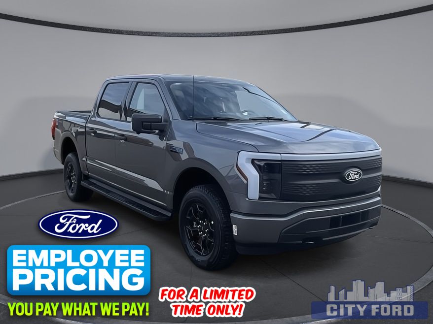 New 2025 Ford F-150 Lightning XLT 4x4 SuperCrew 5.5' Box