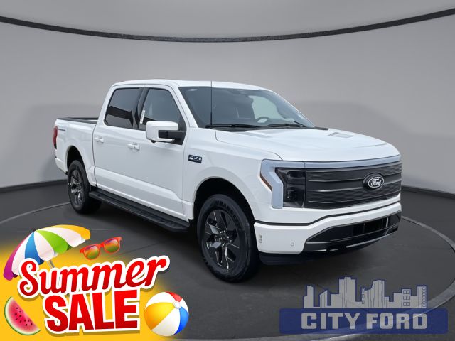 2025 Ford F-150 Lightning Lariat 4x4 SuperCrew 5.5' Box | BLUECRUISE | PRO POWER ONBOARD | EXTENEDED RANGE BATTERY | Adaptive Cruise Control | Twin Panel Moon Roof