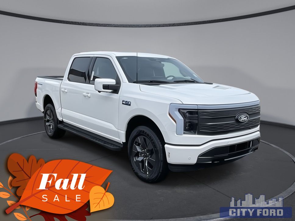 New 2025 Ford F-150 Lightning Lariat 4x4 SuperCrew 5.5' Box