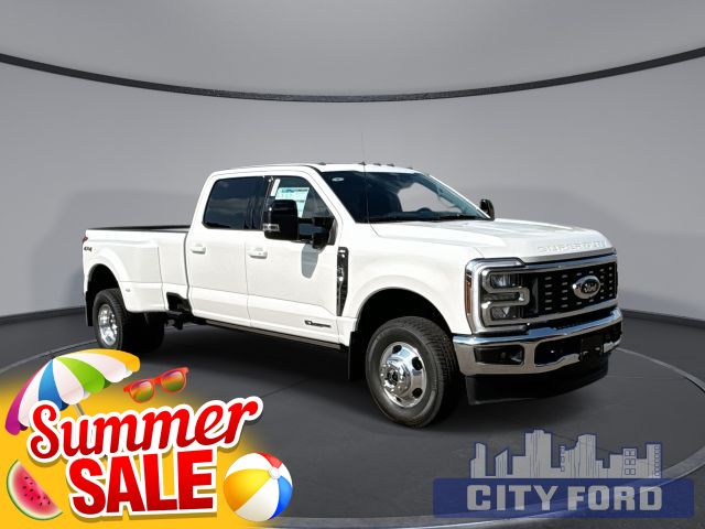 2025 Ford Super Duty F-350 DRW Lariat 4x4 Crew Cab 8' Box