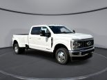 New 2025 Ford Super Duty F-350 DRW Lariat 4x4 Crew Cab 8' Box