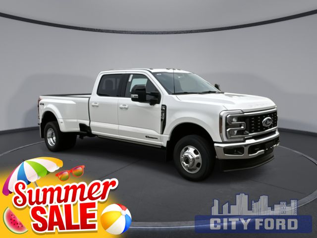2025 Ford Super Duty F-350 DRW Lariat 4x4 Crew Cab 8' Box