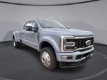 New 2025 Ford Super Duty F-450 DRW Platinum 4x4 Crew Cab 8' Box