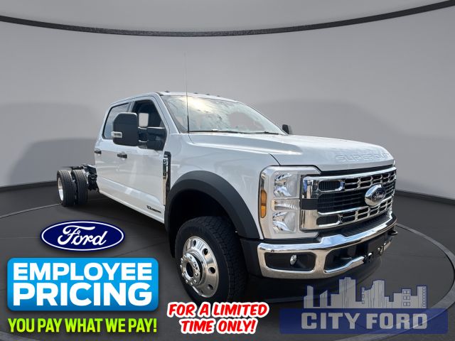 2025 Ford Super Duty F-550 DRW XLT 4x4 Crew Cab 203" WB 84" CA