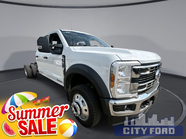 2025 Ford Super Duty F-550 DRW XLT 4x4 Crew Cab 203" WB 84" CA