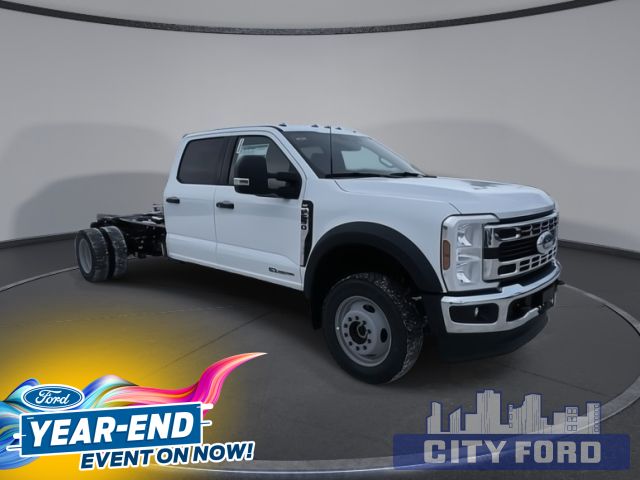 2025 Ford Super Duty F-550 DRW XLT 4x4 Crew Cab 203" WB 84" CA