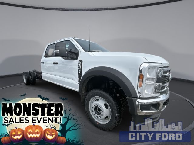 2025 Ford Super Duty F-550 DRW XL 4x4 Crew Cab 203" WB 84" CA