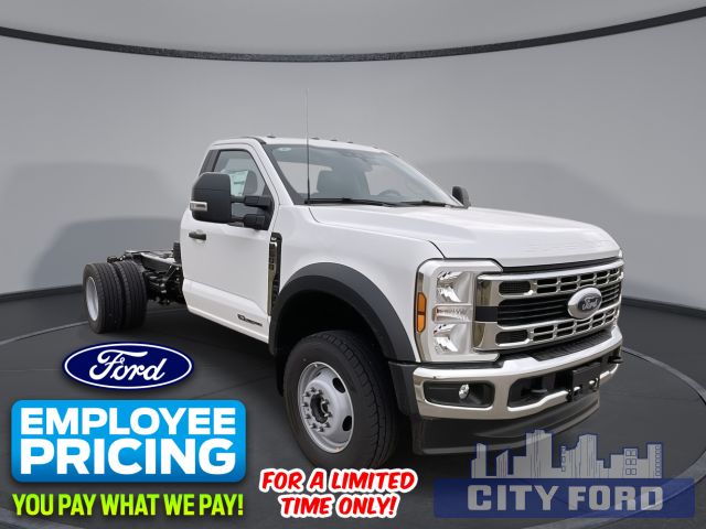 2025 Ford Super Duty F-600 DRW XLT 4x4 Reg Cab 169" WB 84" CA