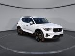 Used 2025 Volvo XC40 Core Bright Theme B5 AWD