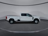 New 2026 Ford Super Duty F-350 DRW Platinum 4x4 Crew Cab 8' Box