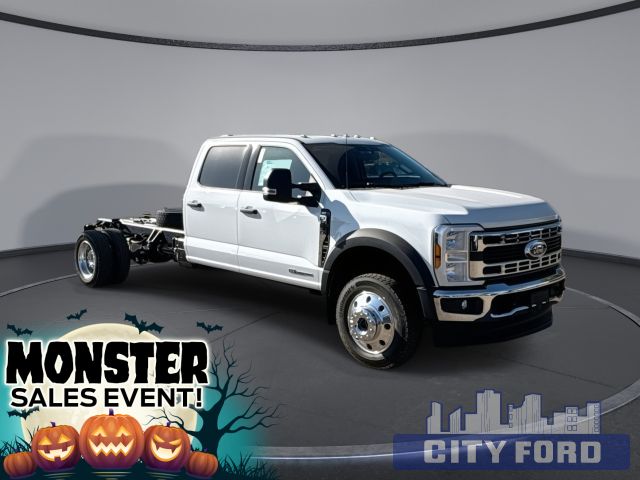 2026 Ford Super Duty F-550 DRW XLT 4x4 Crew Cab 203" WB 84" CA