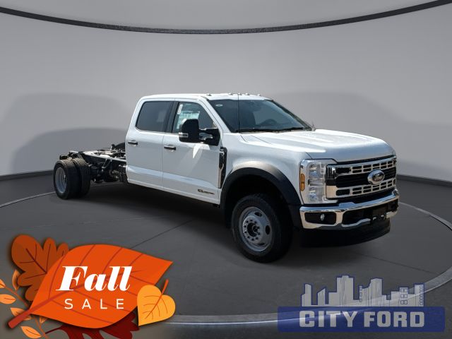 2026 Ford Super Duty F-550 DRW XLT 4x4 Crew Cab 203" WB 84" CA
