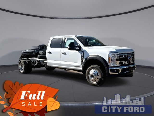 2026 Ford Super Duty F-550 DRW XLT 4x4 Crew Cab 203" WB 84" CA