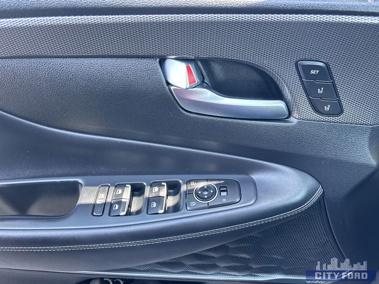 used 2019 Hyundai Santa Fe car, priced at $24,995