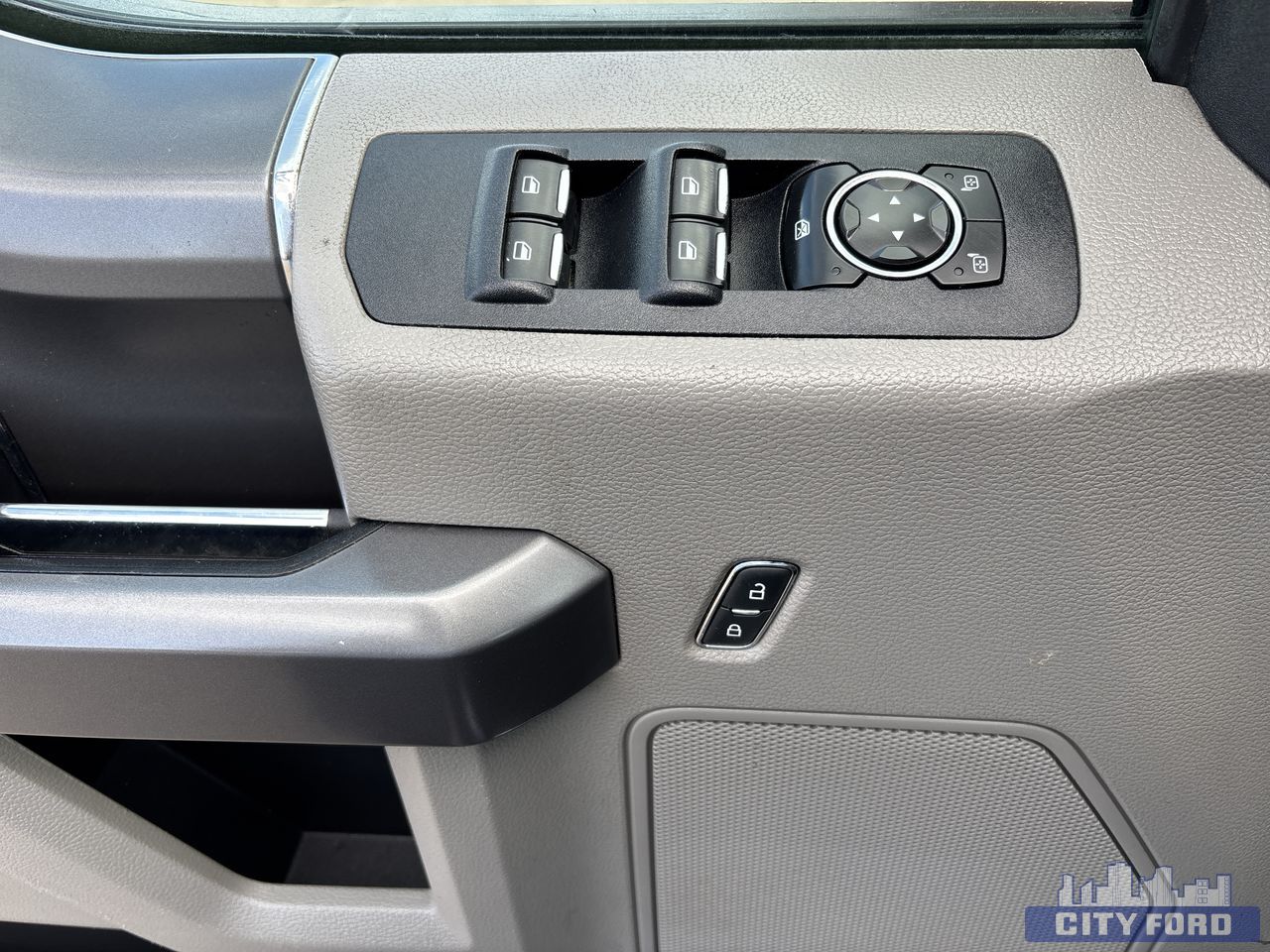 used 2020 Ford F-150 car, priced at $35,995