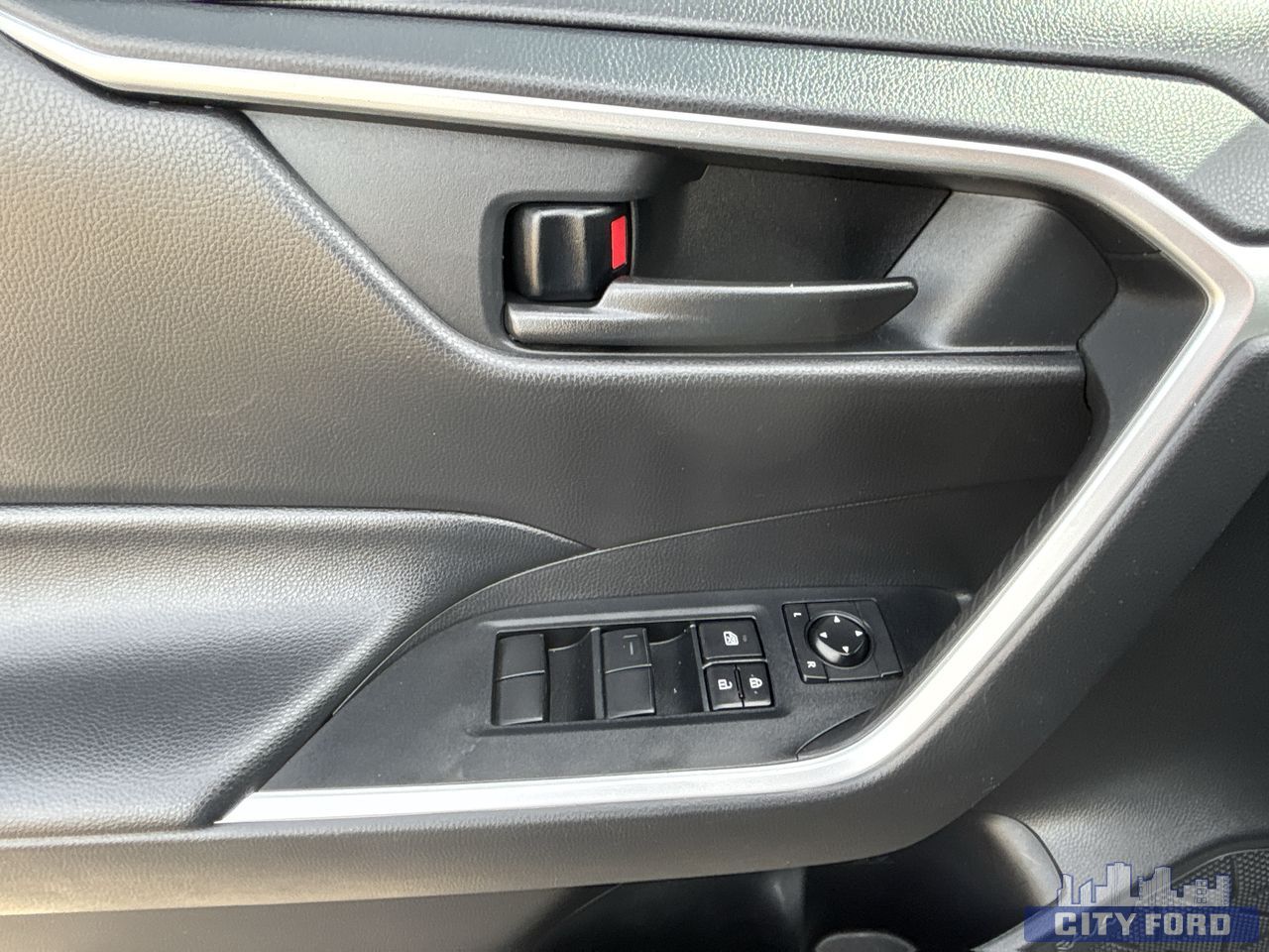 used 2020 Toyota RAV4 car, priced at $25,995