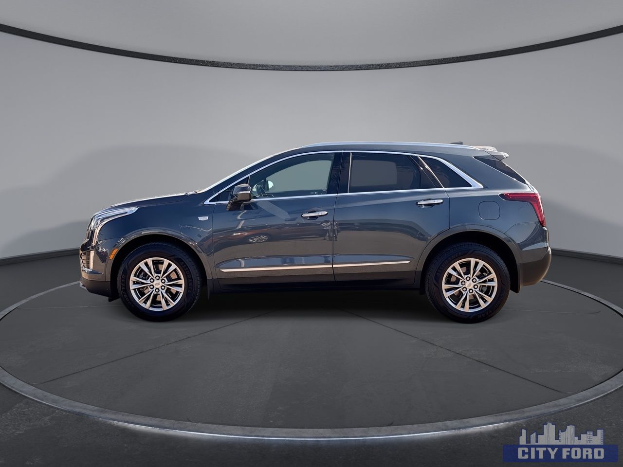 used 2021 Cadillac XT5 car, priced at $32,995