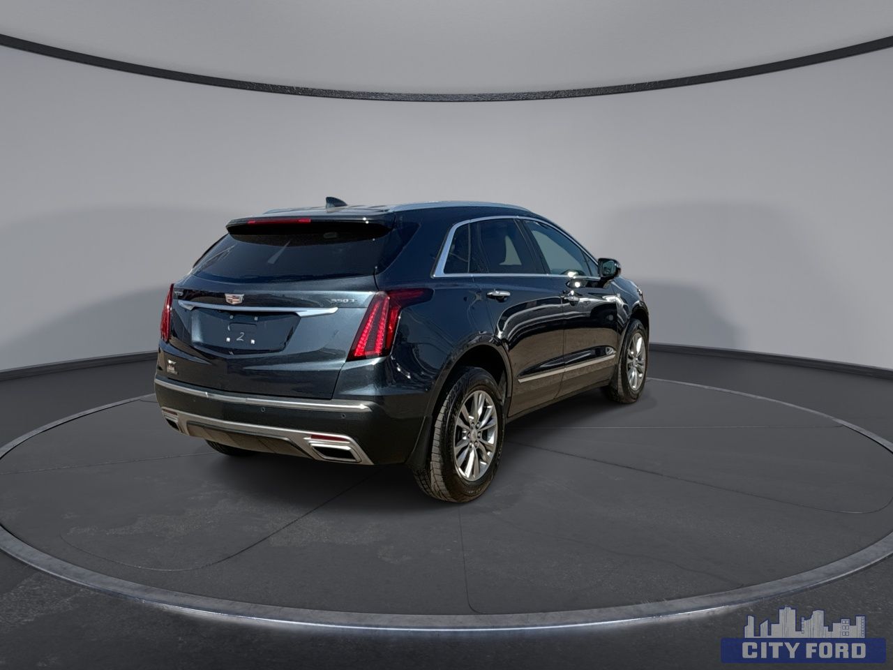 used 2021 Cadillac XT5 car, priced at $32,995