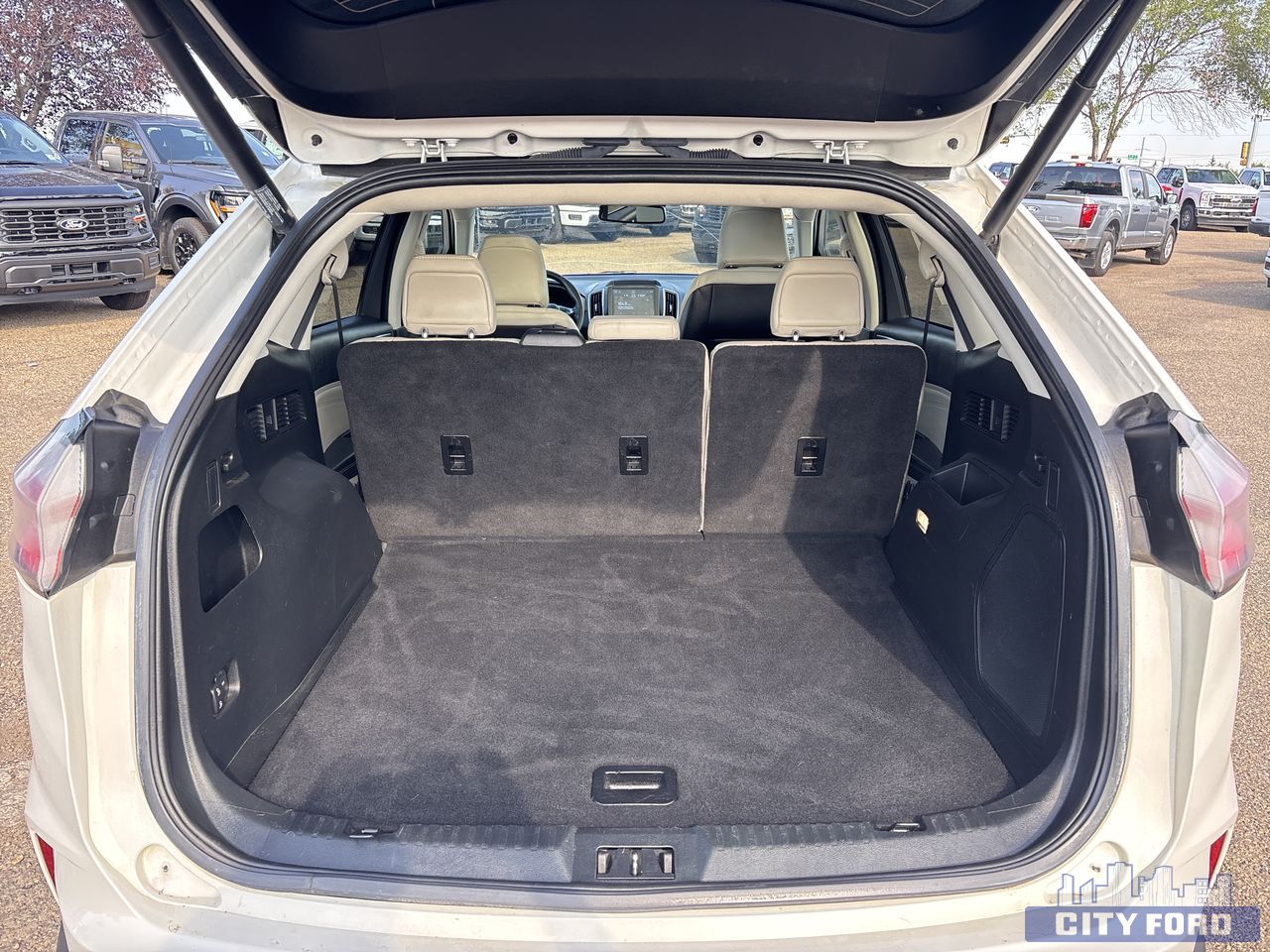 used 2022 Ford Edge car