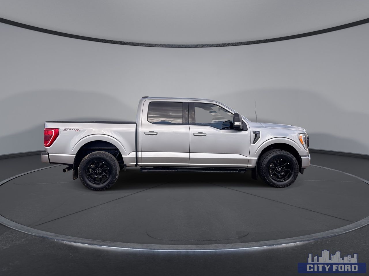 used 2022 Ford F-150 car, priced at $39,995