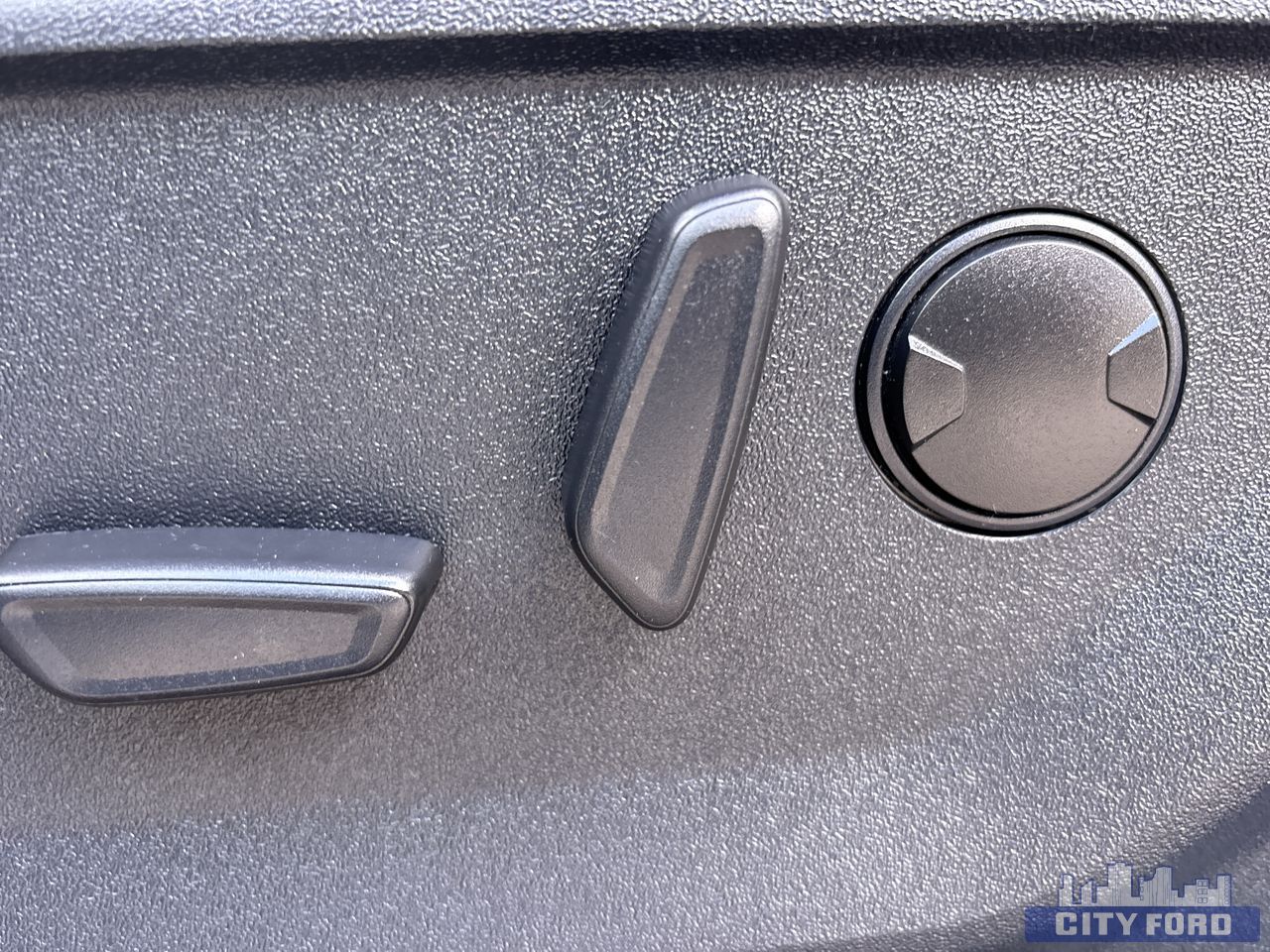 used 2022 Ford F-150 car, priced at $39,995