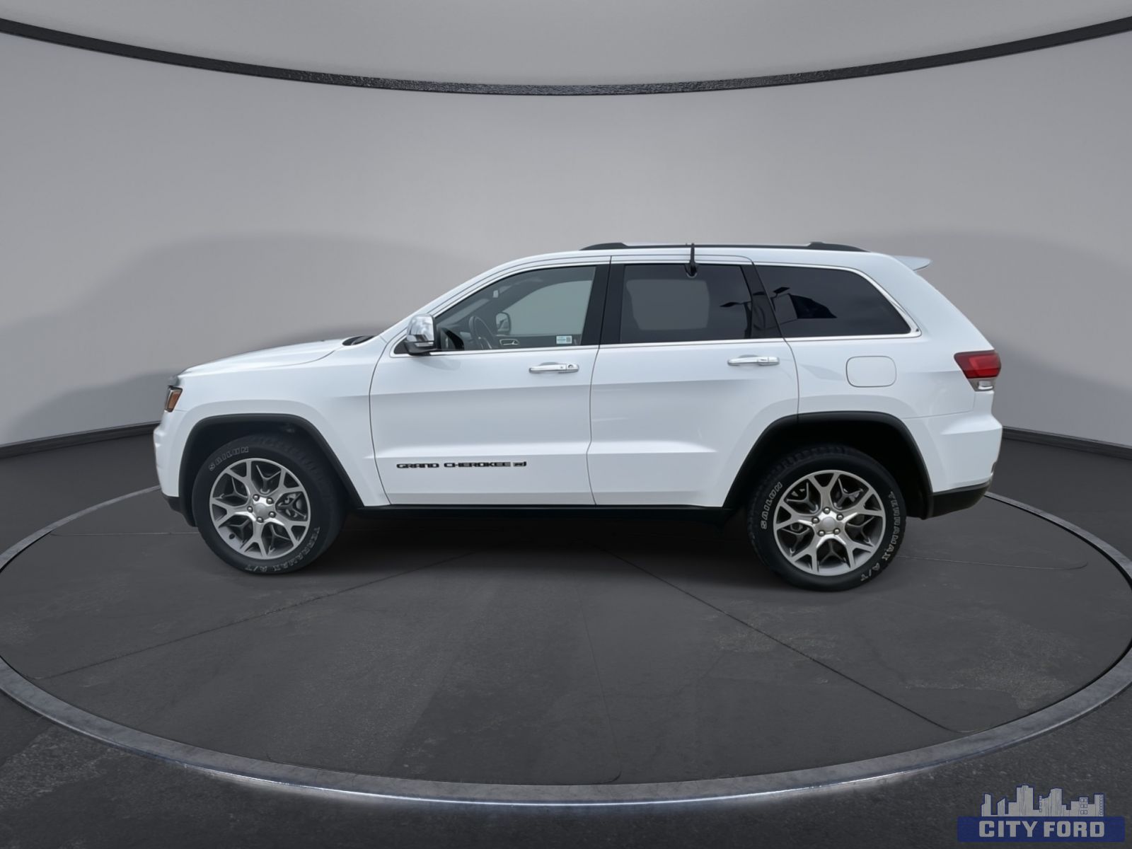 used 2022 Jeep Grand Cherokee car, priced at $42,895