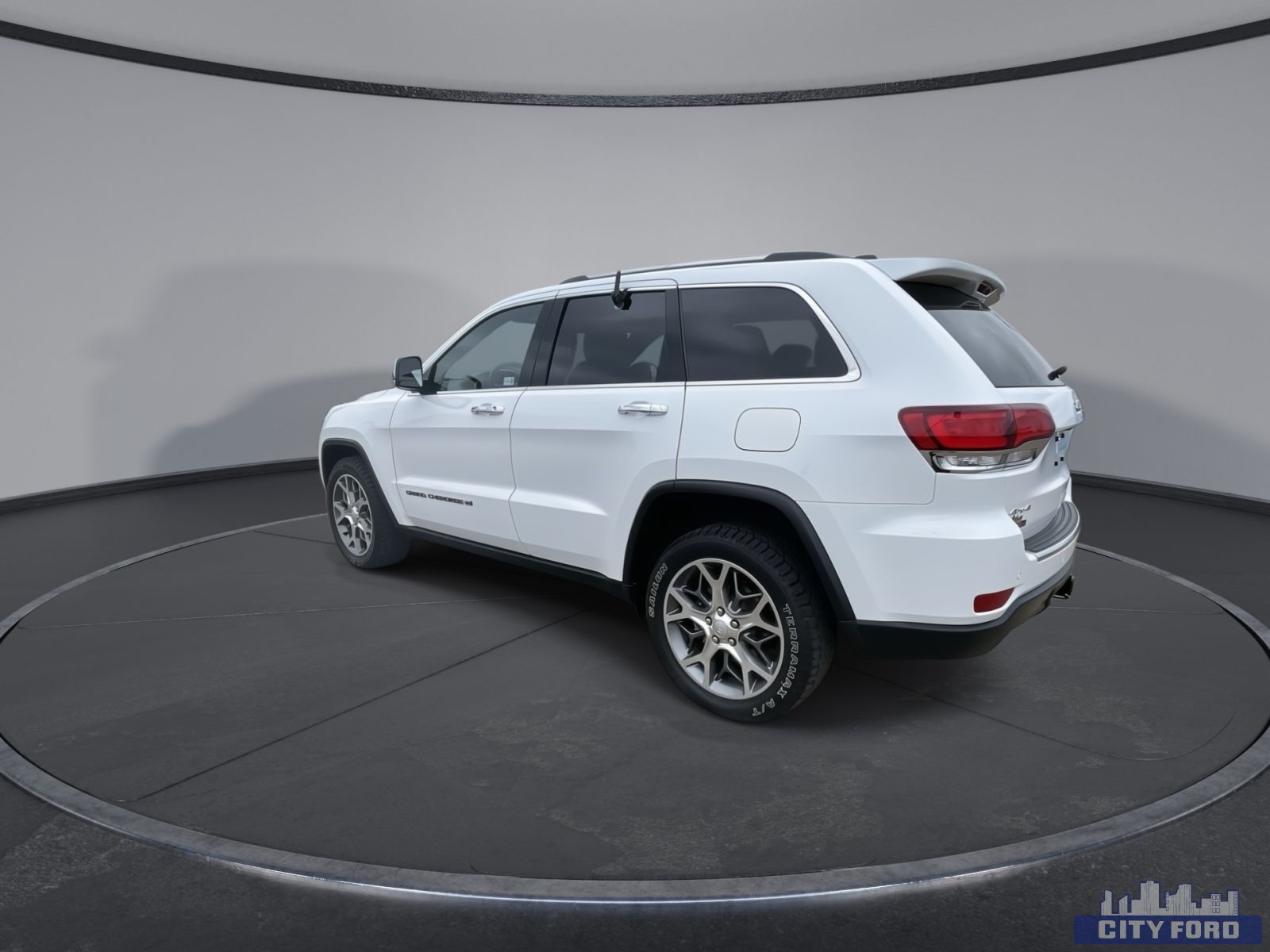 used 2022 Jeep Grand Cherokee car, priced at $42,895