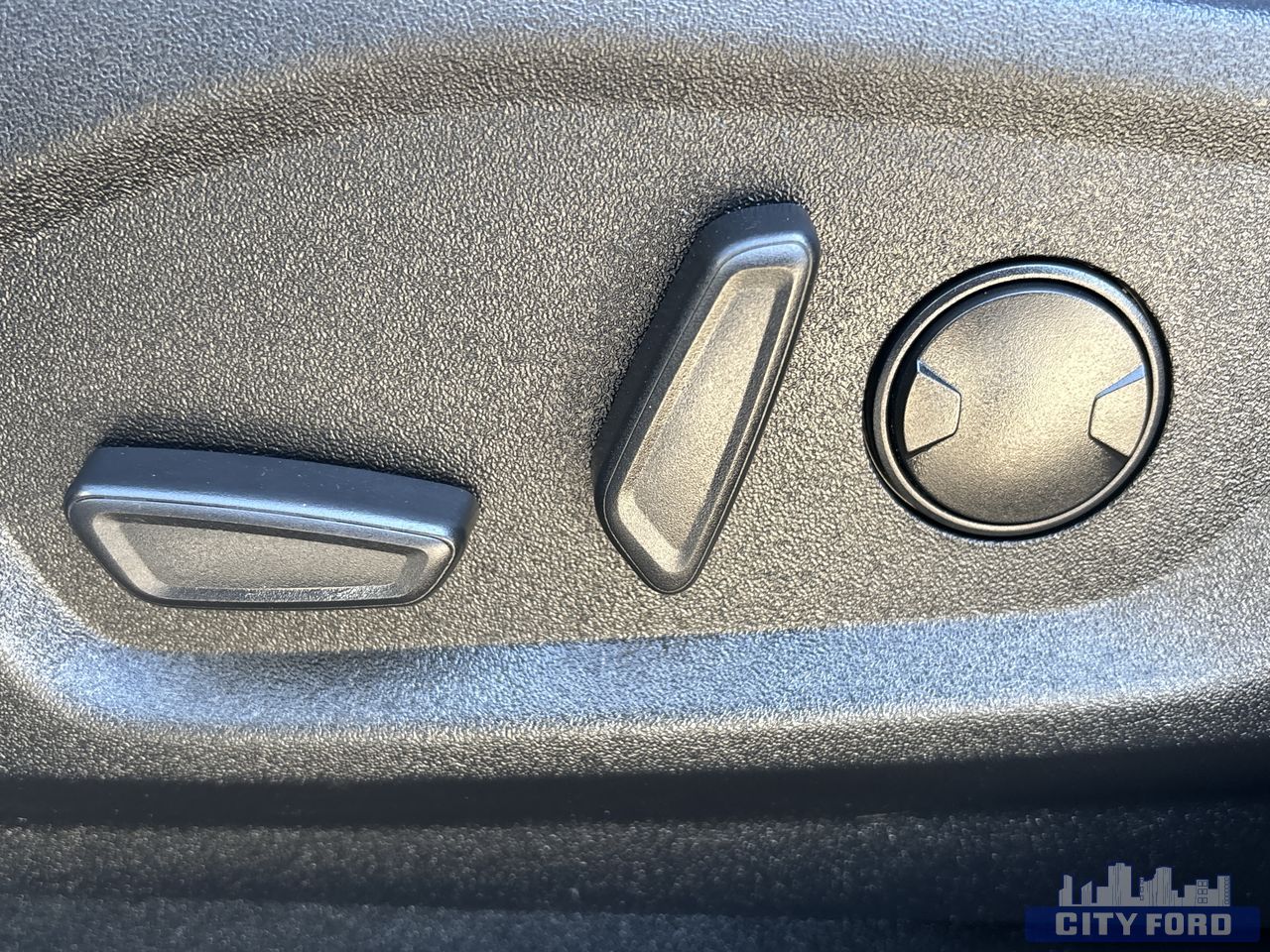 used 2023 Ford Edge car, priced at $35,995