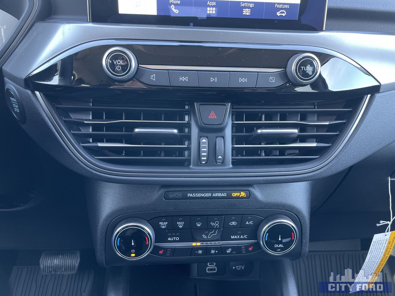 new 2025 Ford Escape car, priced at $37,999